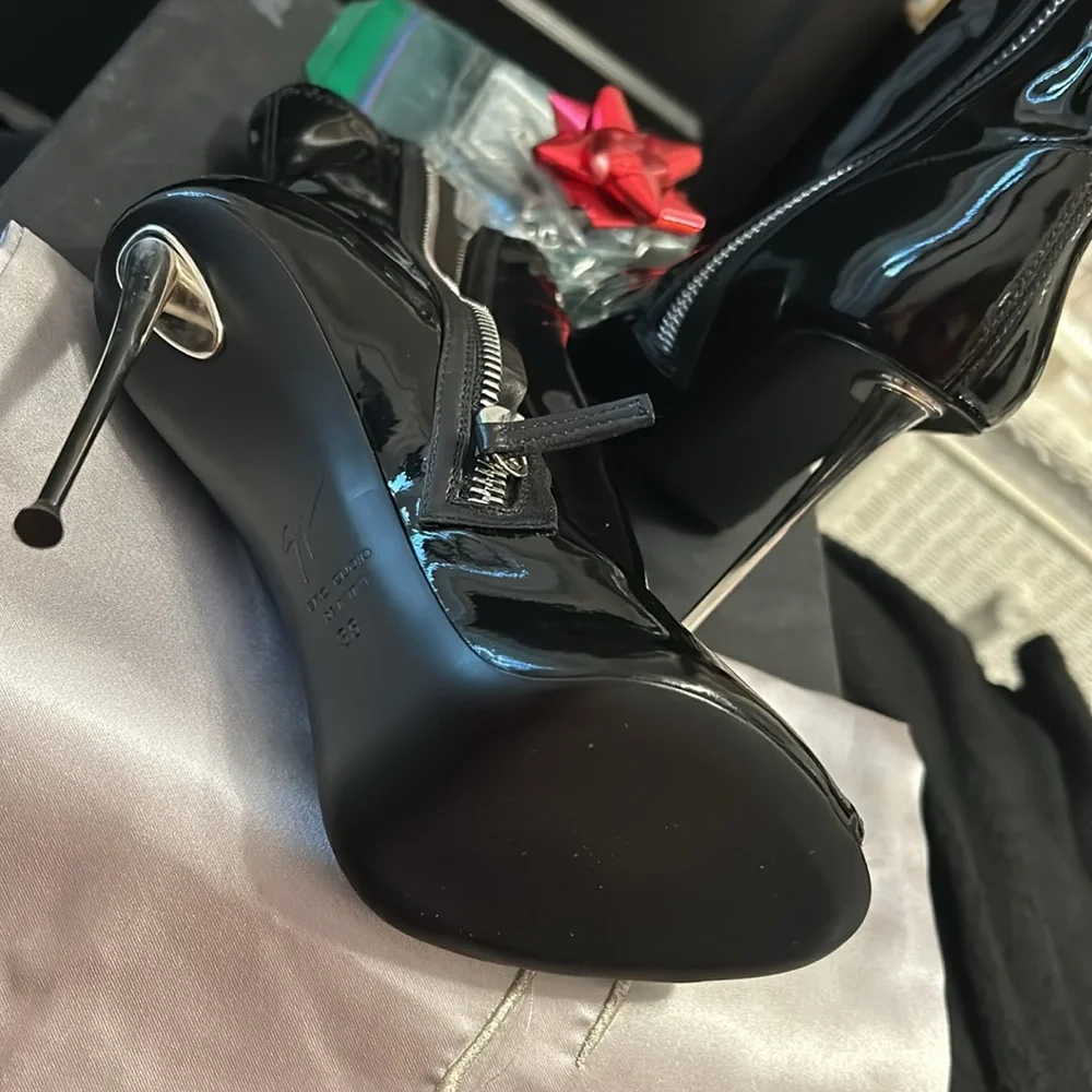 Giuseppe Patent Leather peep toe side- zip boots. - Picture 3 of 8